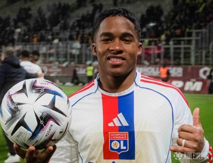 开云体育下载部门-罗马诺:恩德里克在皇马的未来计划中,里昂将想办法留下他